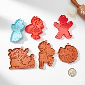Hallmark Vintage Christmas Cookie Cutters Lot of 6 Santa Angel Reindeer‎ Sleigh